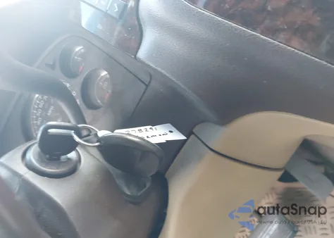 2009 GMC Yukon Xl 1500 Denali z USA, uszkodzony, nr VIN 1GKFC06259J112136